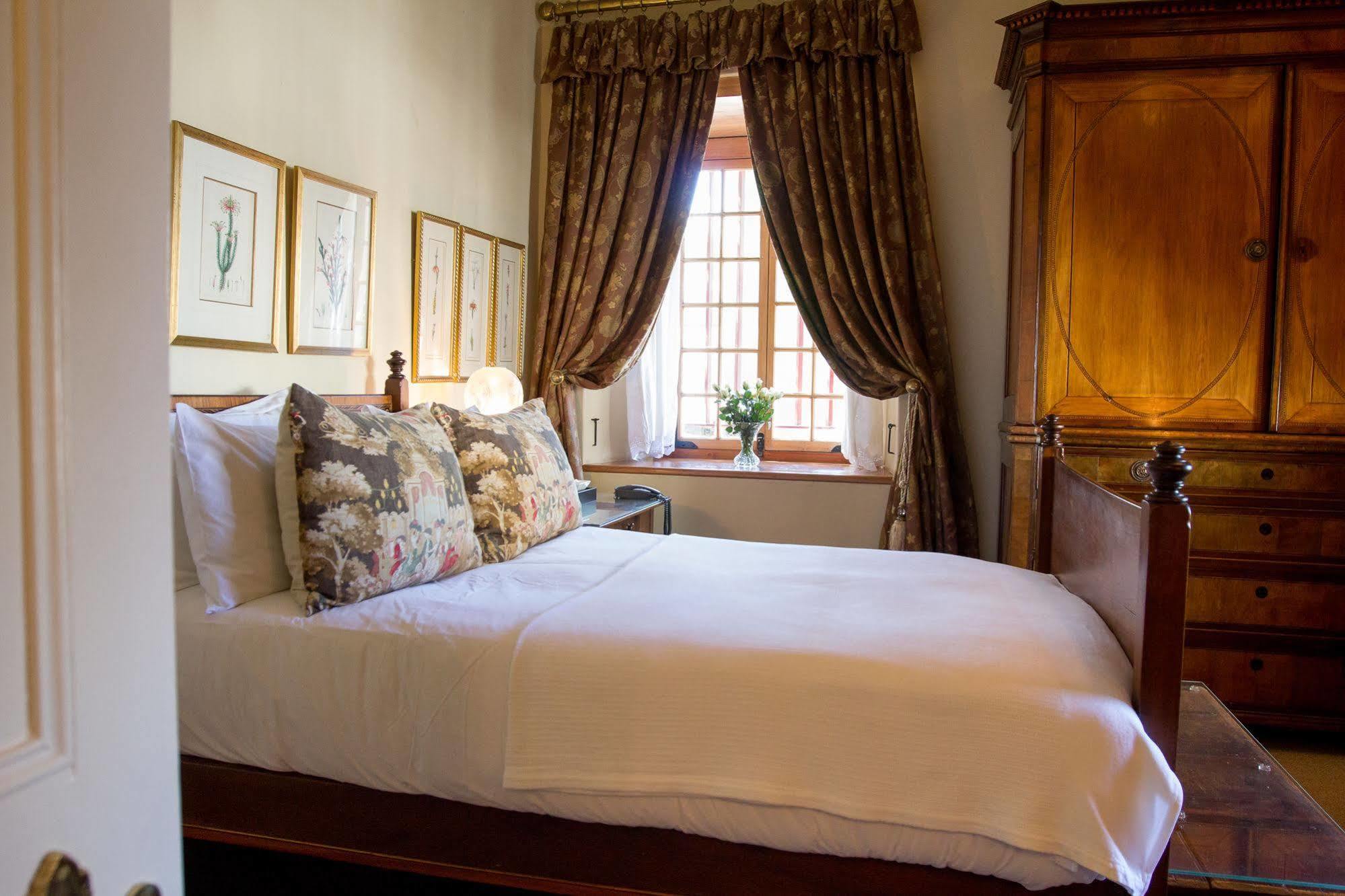 Dutch Manor Antique Hotel Cape Town Exterior foto